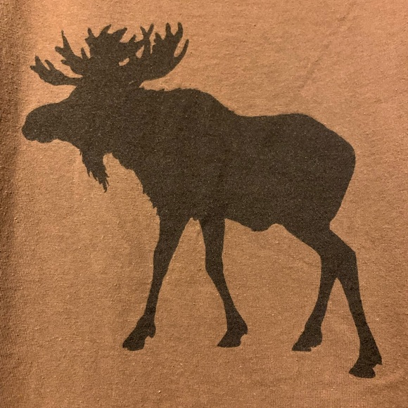 “ The Black Moose”. Kittery Trading Post Graphic Tee - Picture 6 of 7